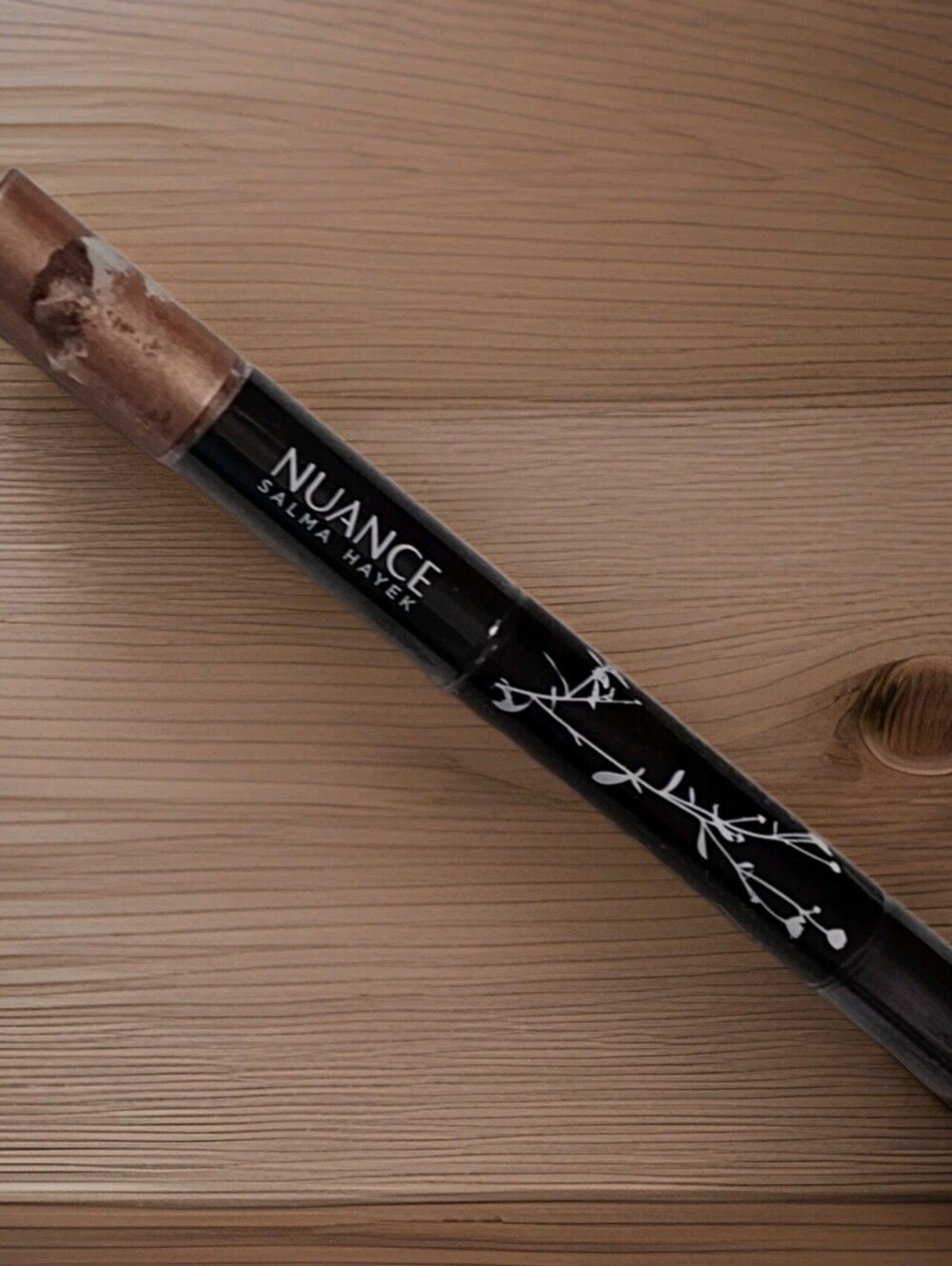 2 Nuance Salma Hayek EYE TRIO Lights Camera Action Makeup CHAMPAGNE/GOLD SHIMMER